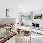 Le Perregaux By Interhome Apartment Le Lavandou