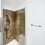 Apartment Le Perregaux By Interhome Le Lavandou