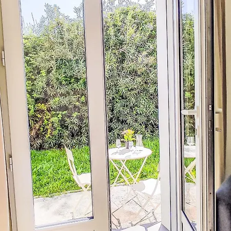 Appartement Le Perregaux By Interhome Le Lavandou