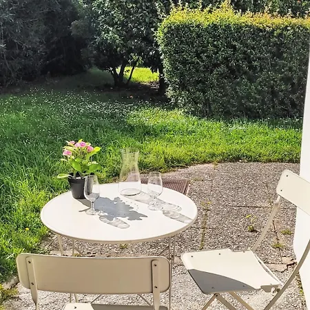 Le Perregaux By Interhome Appartement Le Lavandou