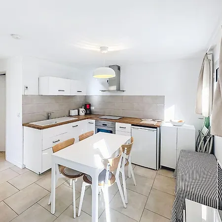 Le Perregaux By Interhome