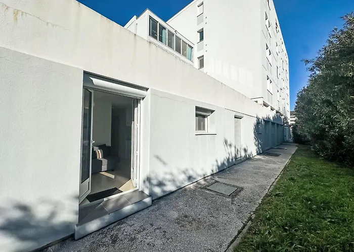 Le Perregaux By Interhome Le Lavandou